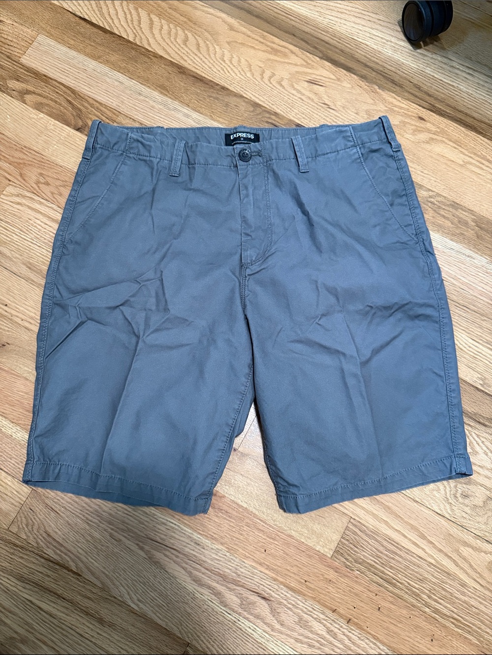 Express Men's Slate Gray Flat-Front Shorts